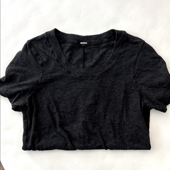 Monrow Textured Tri Blend Fitted Crew Neck Tee Heather Black S $78 - Picture 5 of 10